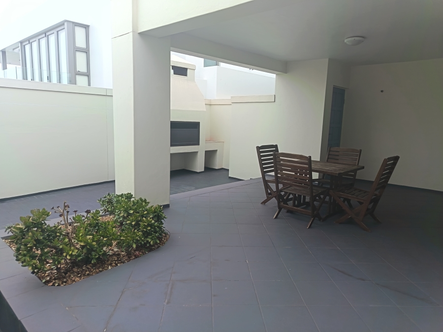 To Let 2 Bedroom Property for Rent in Paradise Beach Western Cape
